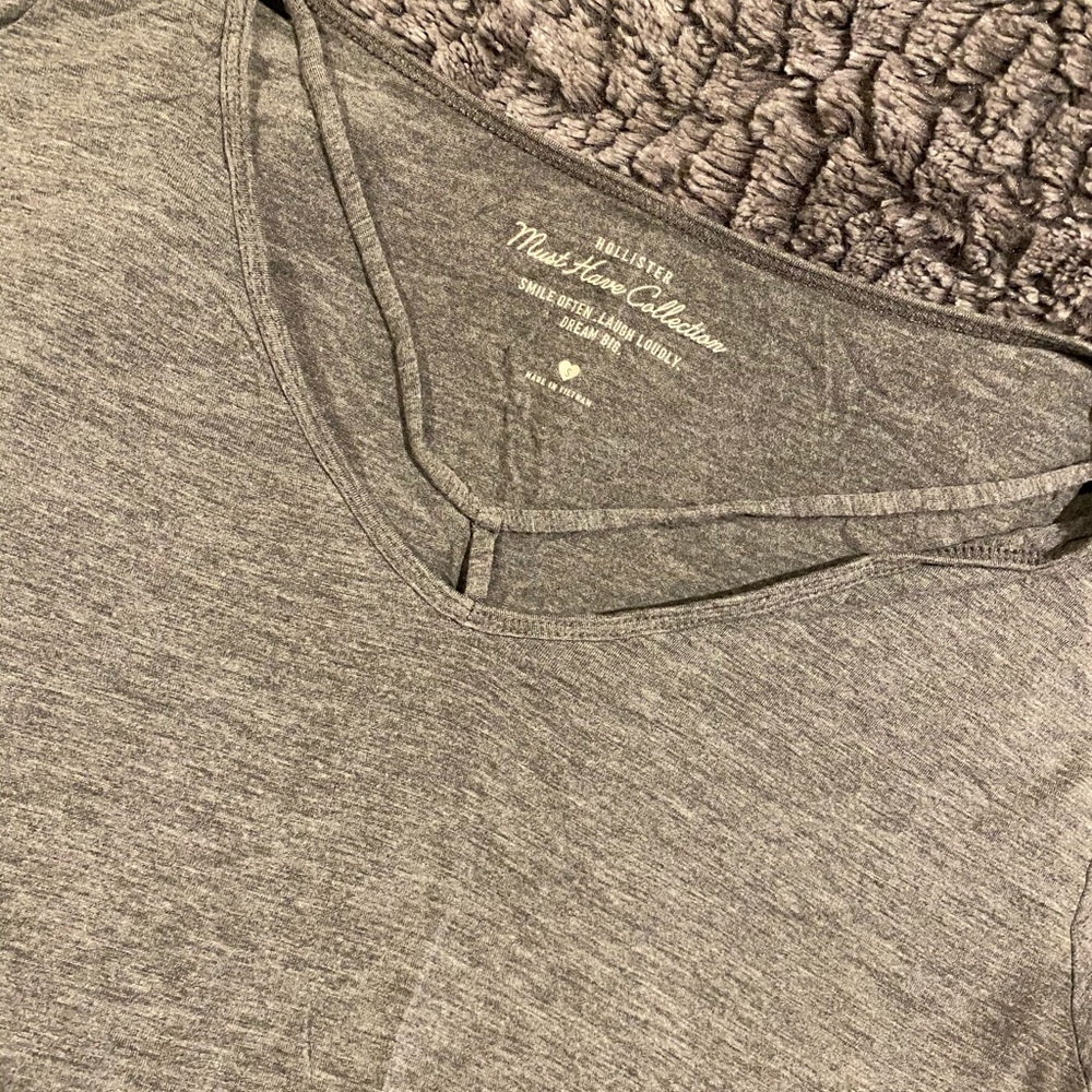 2 Hollister shirts